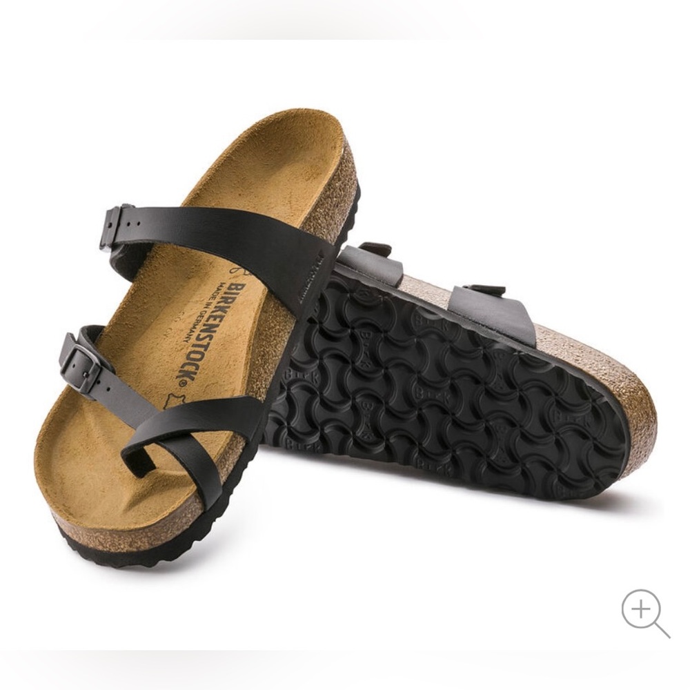 Black Mayari Birkenstock Sandles with toe strap